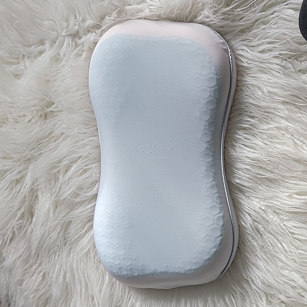 Toddler Pillow with cooling gel
